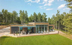 Lovely Home In Bolmsö With Sauna